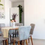 Vdg Seafront Elegant בית נופש העיירה רתימנו